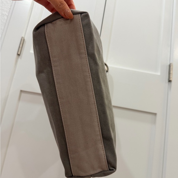 (Last one!!)Foundation Louis Vuitton (FVL) Light Gray Tote with Pink Keychain - Picture 5 of 9